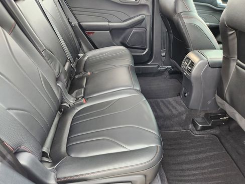 Used 2025 Ford Escape ST-Line Elite w/ Premium Technology Package image 31