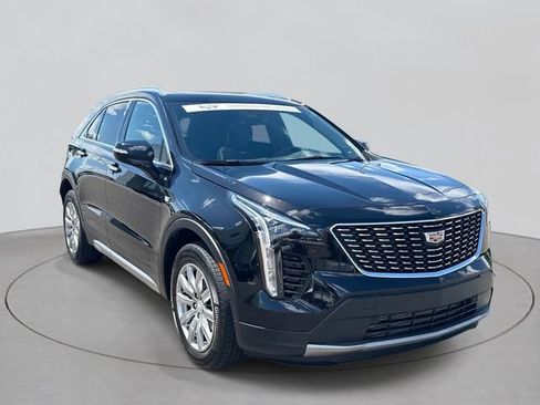 Certified 2023 Cadillac XT4 Premium Luxury w/ Cold Weather Package AWD/4WD image 3