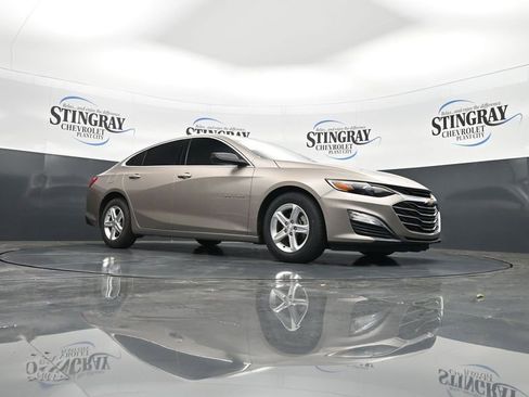 Used 2022 Chevrolet Malibu LS image 17