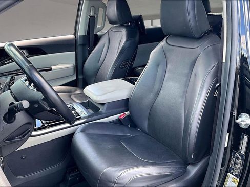 Used 2022 Kia Carnival SX FWD image 24