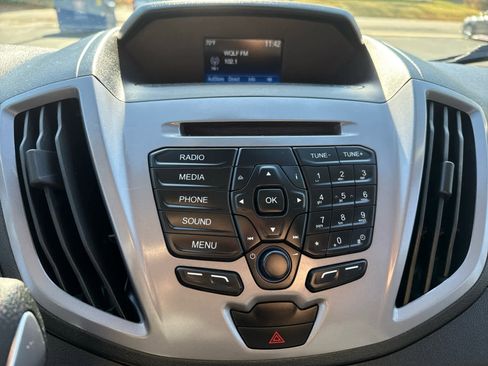 Used 2019 Ford Transit 150 XLT image 19