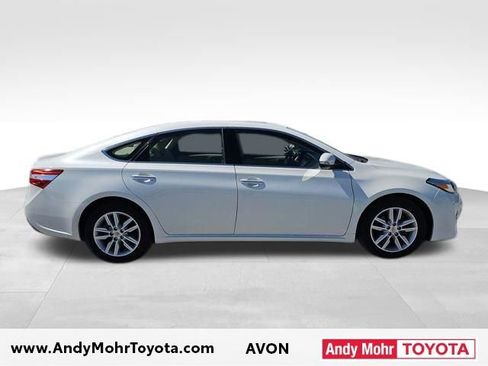 Used 2015 Toyota Avalon XLE Premium image 8