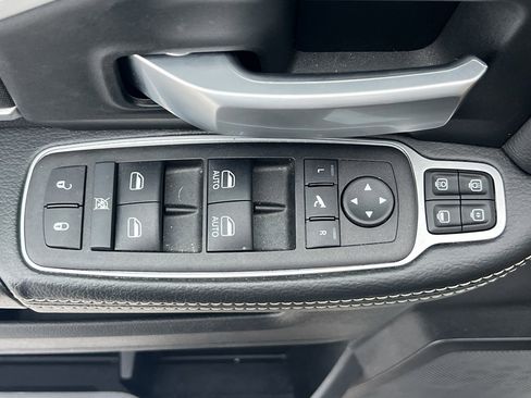 Used 2024 RAM 2500 Big Horn w/ Night Edition image 15