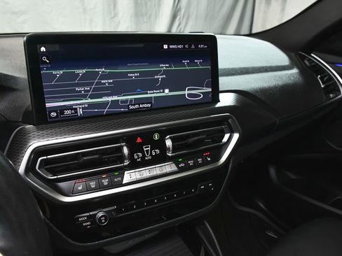 Used 2023 BMW X4 xDrive30i w/ M Sport Package AWD/4WD image 39