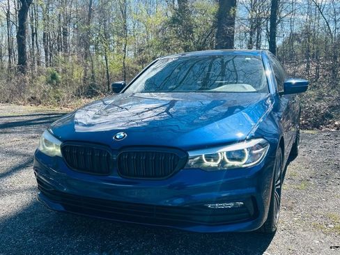 Used 2018 BMW 530i RWD image 11