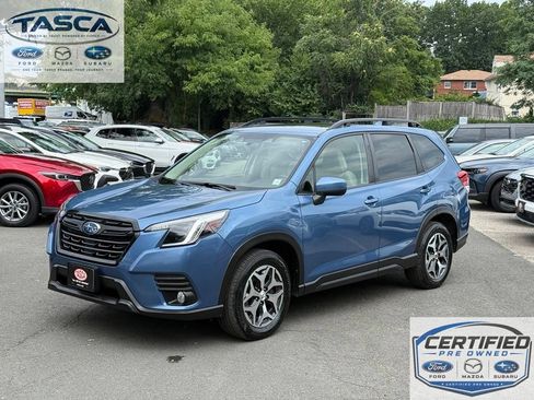 Used 2023 Subaru Forester Premium AWD/4WD image 1