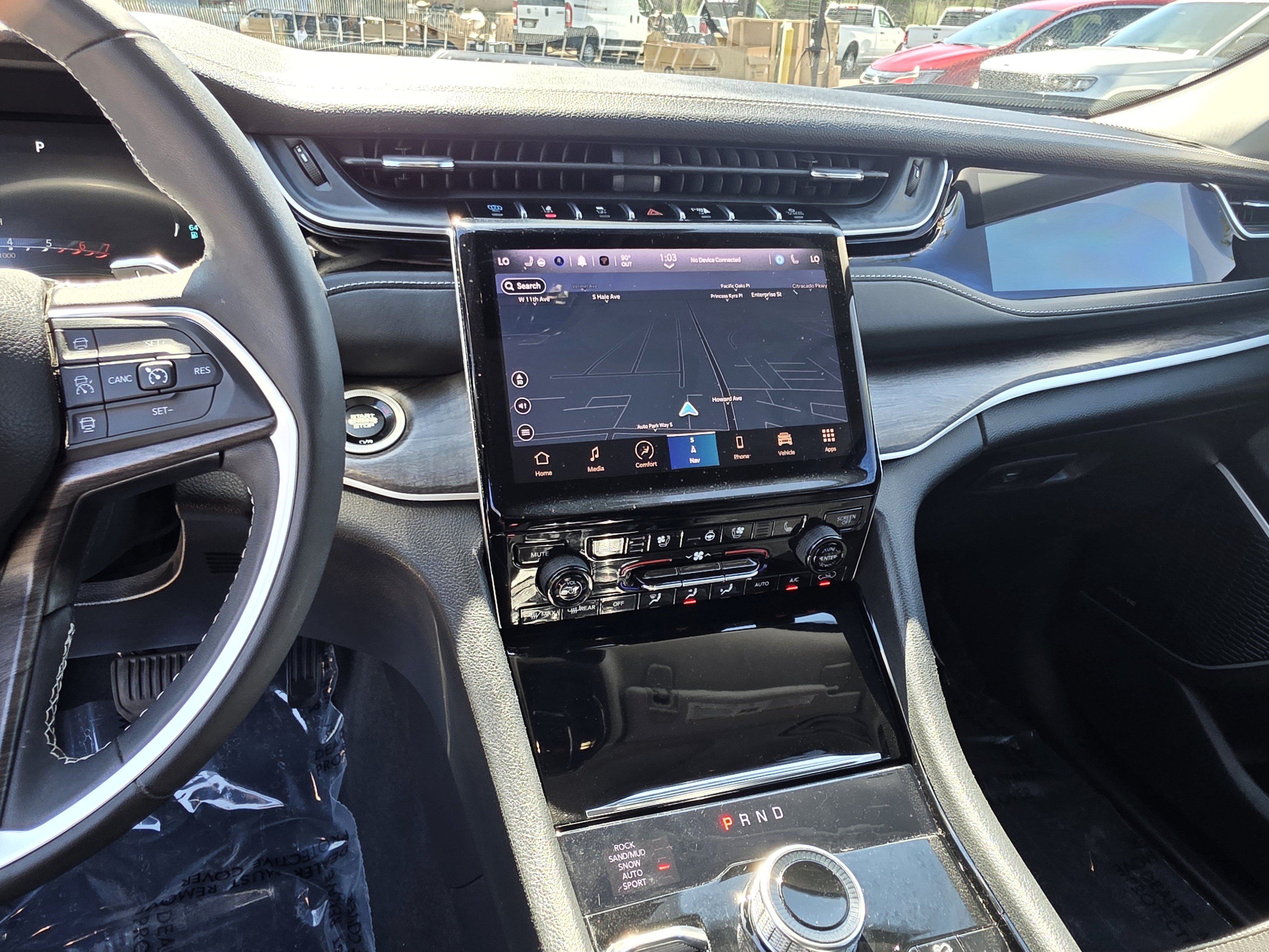 Certified 2023 Jeep Grand Cherokee 4WD 4xe w/ Luxury Tech Group II image 14