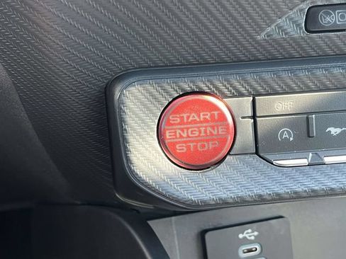 Used 2024 Ford Mustang Convertible RWD image 28