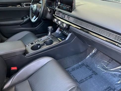 Used 2024 Honda Civic Touring image 12