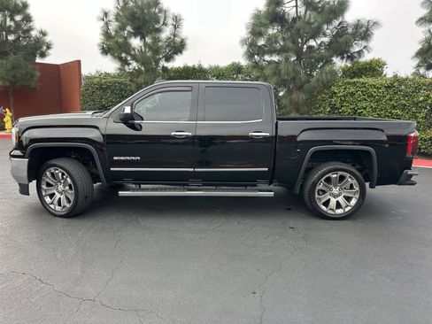 Used 2017 GMC Sierra 1500 SLT image 3