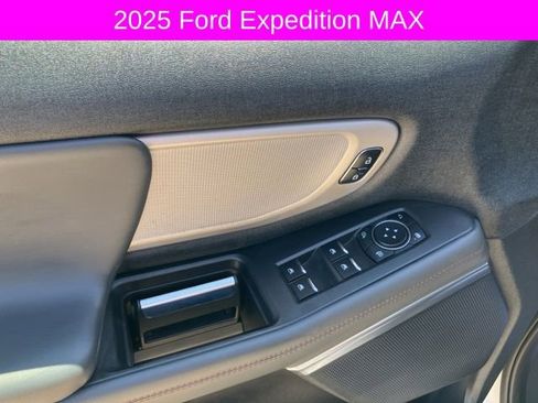 Used 2025 Ford Expedition Max Active image 31