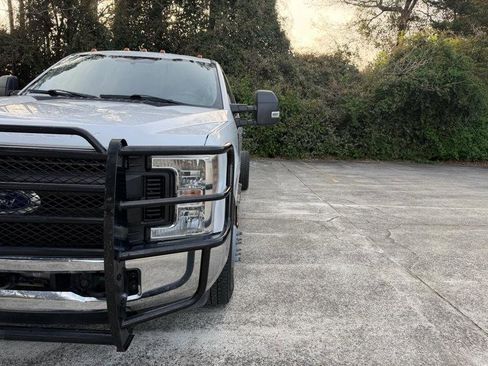Used 2019 Ford F350 XL w/ Power Equipment Group image 15