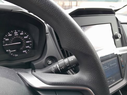 Certified 2025 Subaru Impreza 2.0i image 18