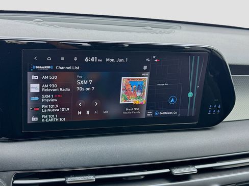 Used 2023 Hyundai Palisade SE FWD image 11