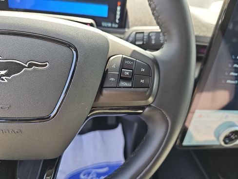 Used 2022 Ford Mustang Mach-E Premium RWD image 18