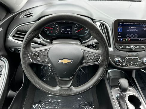 Used 2024 Chevrolet Malibu LT FWD image 16