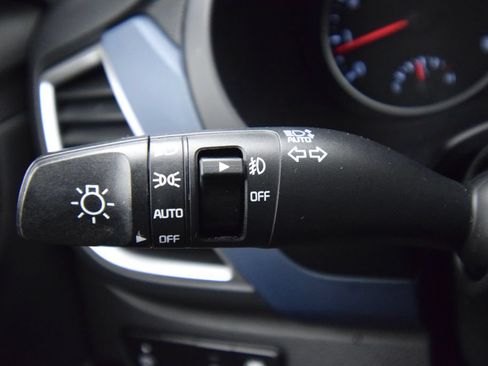 Used 2021 Kia Seltos S FWD image 35