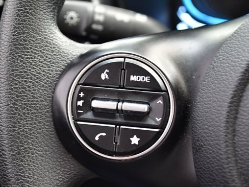 Used 2025 Kia Soul LX w/ LX Technology Package image 22