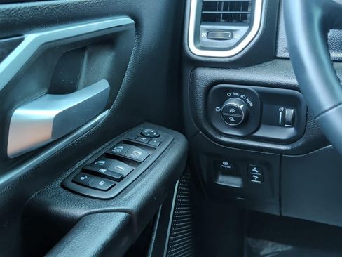 Used 2023 RAM 1500 Big Horn AWD/4WD image 21