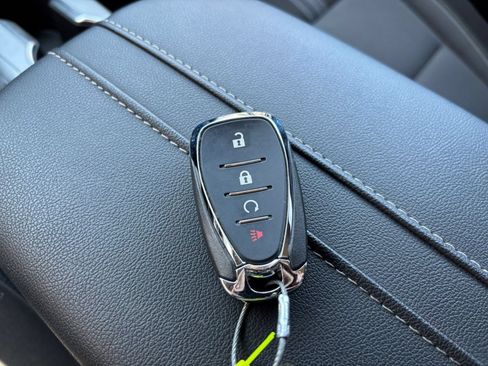 Used 2026 Chevrolet Blazer LT FWD image 26