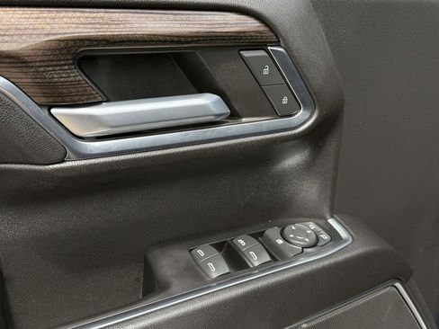Used 2023 Chevrolet Silverado 1500 LT AWD/4WD image 24