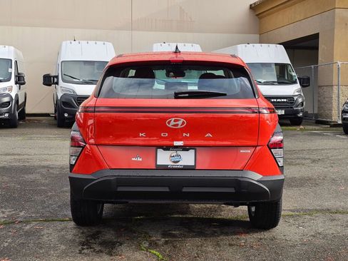New 2026 Hyundai Kona SE image 6