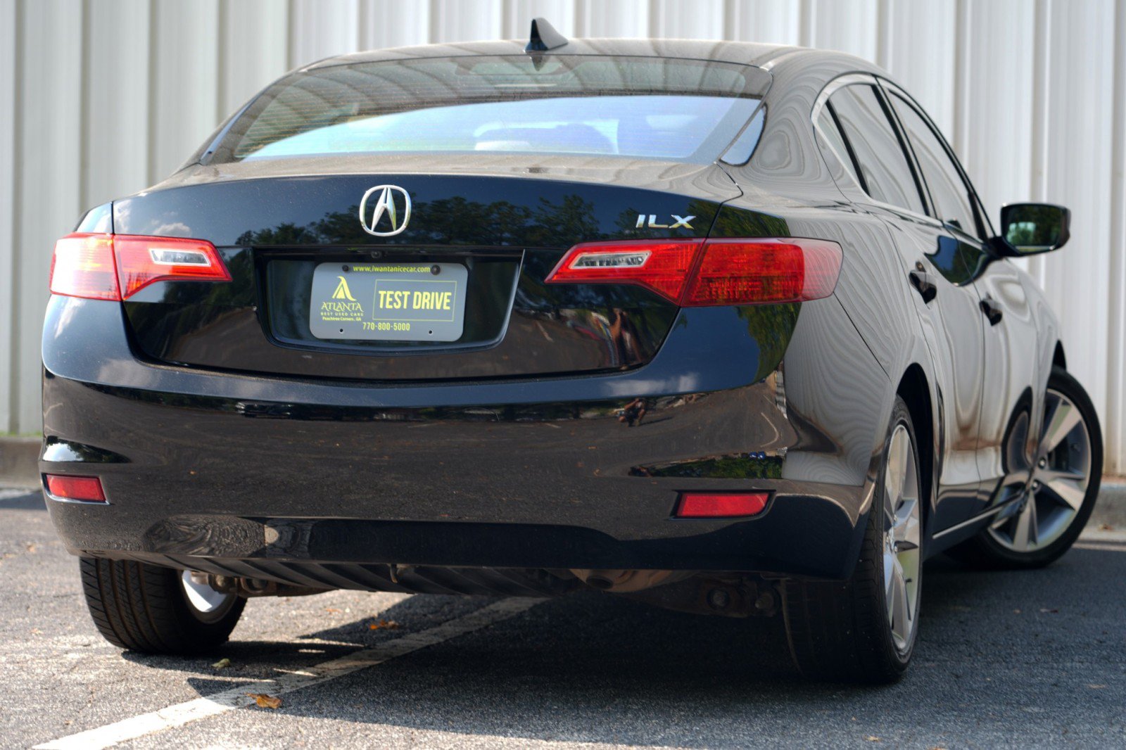 Used 2013 Acura ILX w/ Premium Package FWD image 4