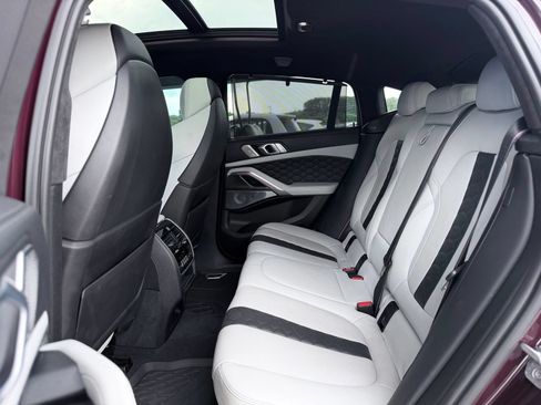 Used 2020 BMW X6 M Competition AWD/4WD image 33