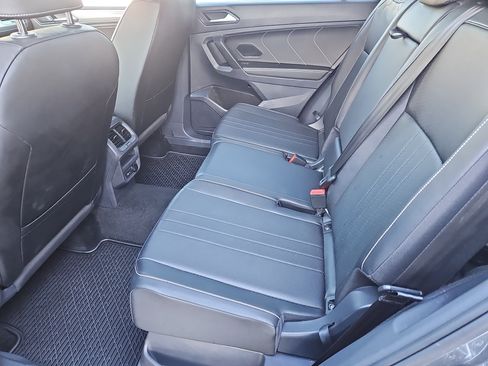 Certified 2023 Volkswagen Tiguan SE R-Line image 32