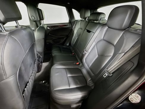 Certified 2020 Porsche Macan S image 22