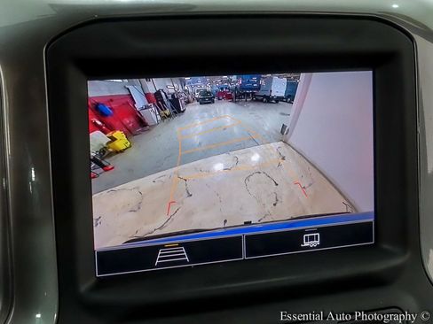 Used 2023 Chevrolet Silverado 1500 Custom Trail Boss AWD/4WD image 21