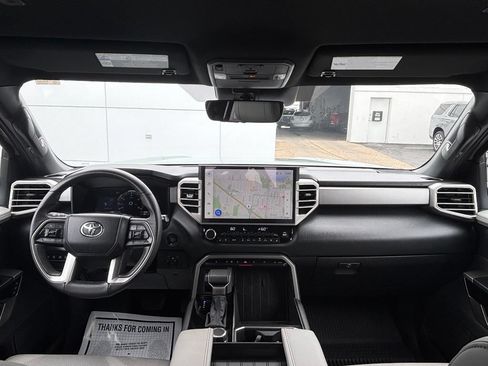 Used 2025 Toyota Tundra Limited AWD/4WD image 22