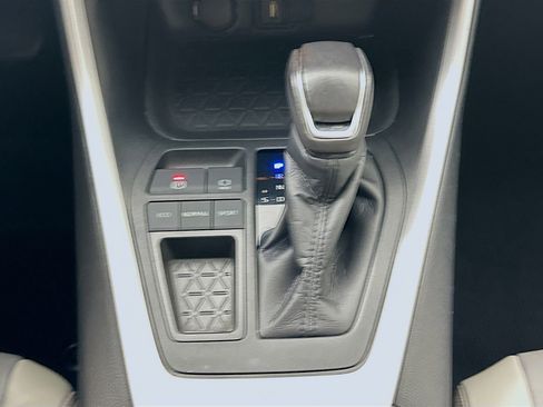 Used 2021 Toyota RAV4 XLE Premium FWD image 24