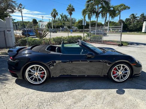 Used 2024 Porsche 911 Carrera S RWD image 4