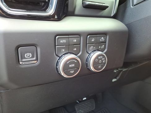 New 2026 GMC Sierra 2500 Denali Ultimate AWD/4WD image 22