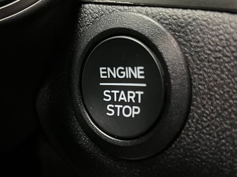 Used 2025 Ford Escape Active AWD/4WD image 30