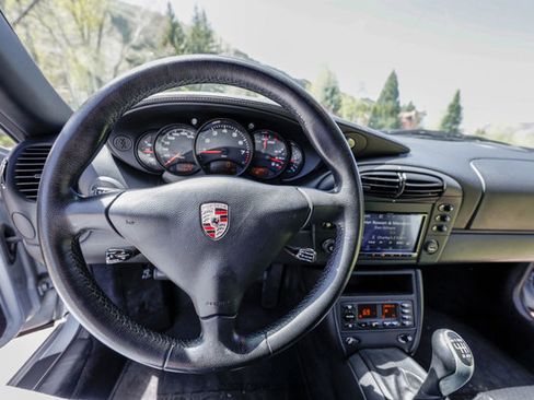 Used 2001 Porsche 911 Carrera 4 AWD/4WD image 50