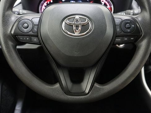 Certified 2025 Toyota RAV4 XLE FWD image 24