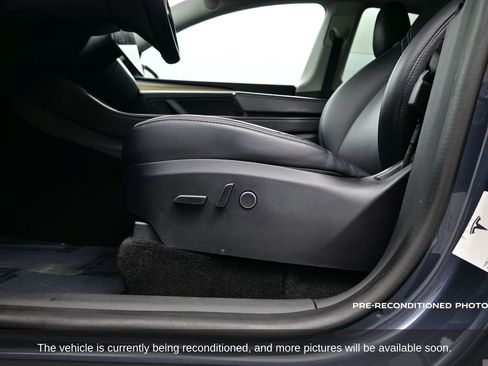 Used 2023 Tesla Model Y Long Range image 13