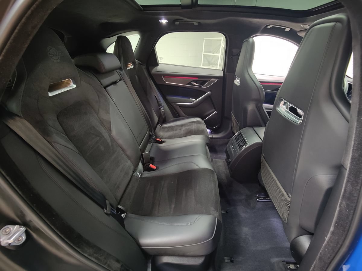Used 2023 Jaguar F-PACE SVR AWD/4WD image 18
