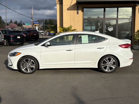 Used 2017 Hyundai Elantra Limited w/ Limited Tech Package 04 image 6