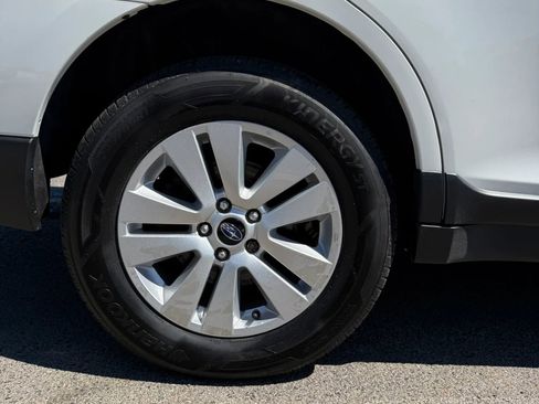 Used 2018 Subaru Outback 2.5i Premium AWD/4WD image 34