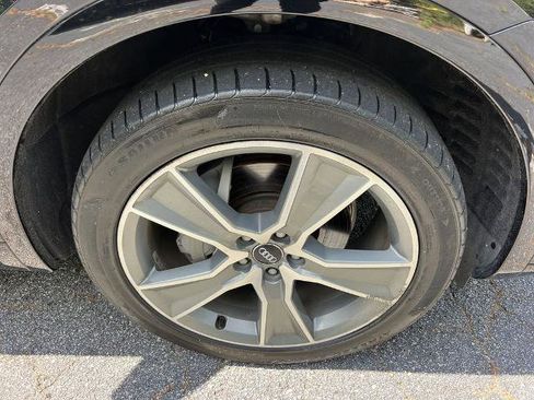 Used 2019 Audi Q5 Prestige w/ Prestige Package AWD/4WD image 12