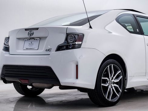Used 2014 Scion tC image 11