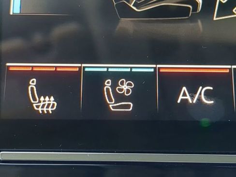 Used 2021 Audi e-tron Premium Plus w/ Premium Plus Package image 29