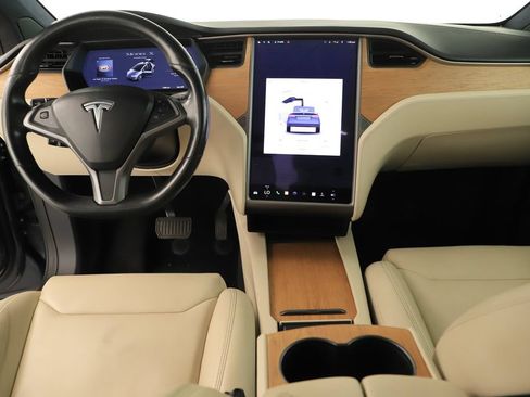 Used 2019 Tesla Model X AWD/4WD image 18