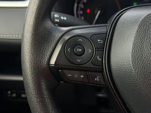 Certified 2025 Toyota RAV4 LE FWD image 24