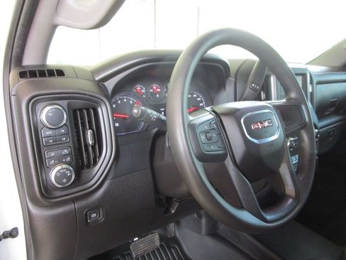 Used 2024 GMC Sierra 1500 Pro w/ Pro Value Package AWD/4WD image 30