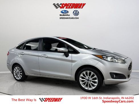 Used 2014 Ford Fiesta SE w/ Equipment Group 201A FWD image 1