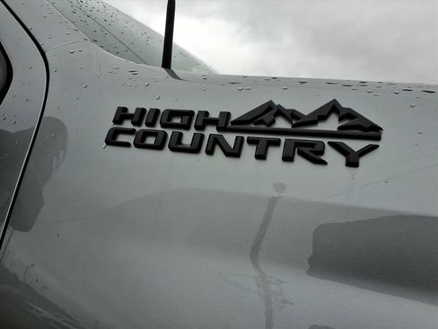 Used 2024 Chevrolet Silverado 3500 High Country w/ High Country Premium Package image 10